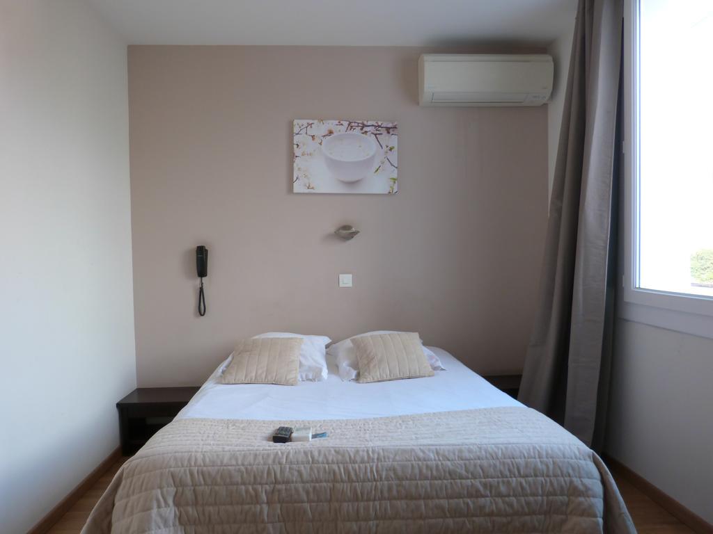 Blue Hotel La Seyne-sur-Mer Pokoj fotografie